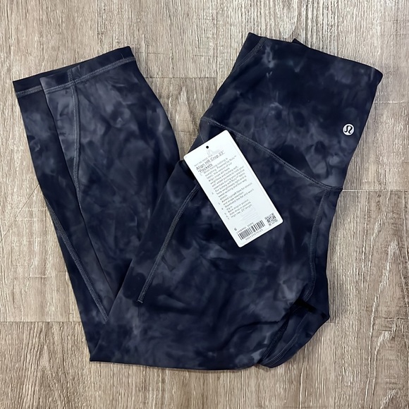 Lululemon align HR Crop 23” *Pockets - Picture 6 of 10